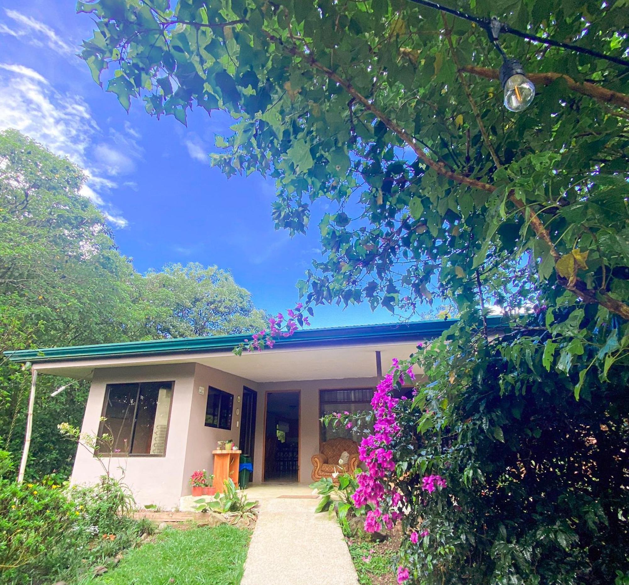 Casa Rayo De Luna Monteverde Exterior photo