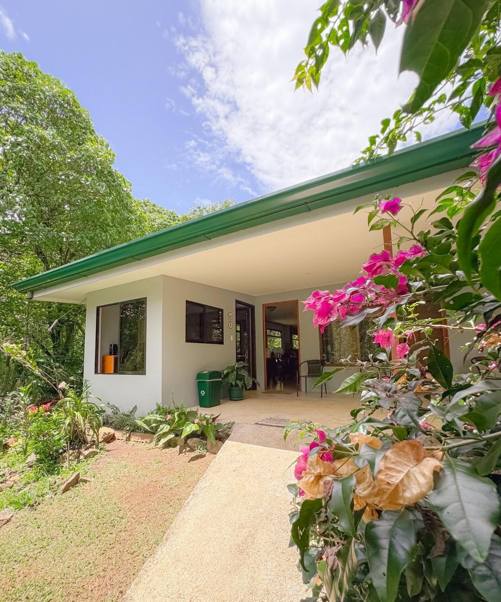Casa Rayo De Luna Monteverde Exterior photo